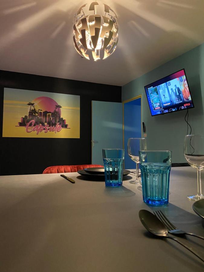 Capsule Miami Vice - Jacuzzi - Billard - Ecran Cinema & Netflix - Ping-Pong - Nintendo & Jeux- Льевен Экстерьер фото