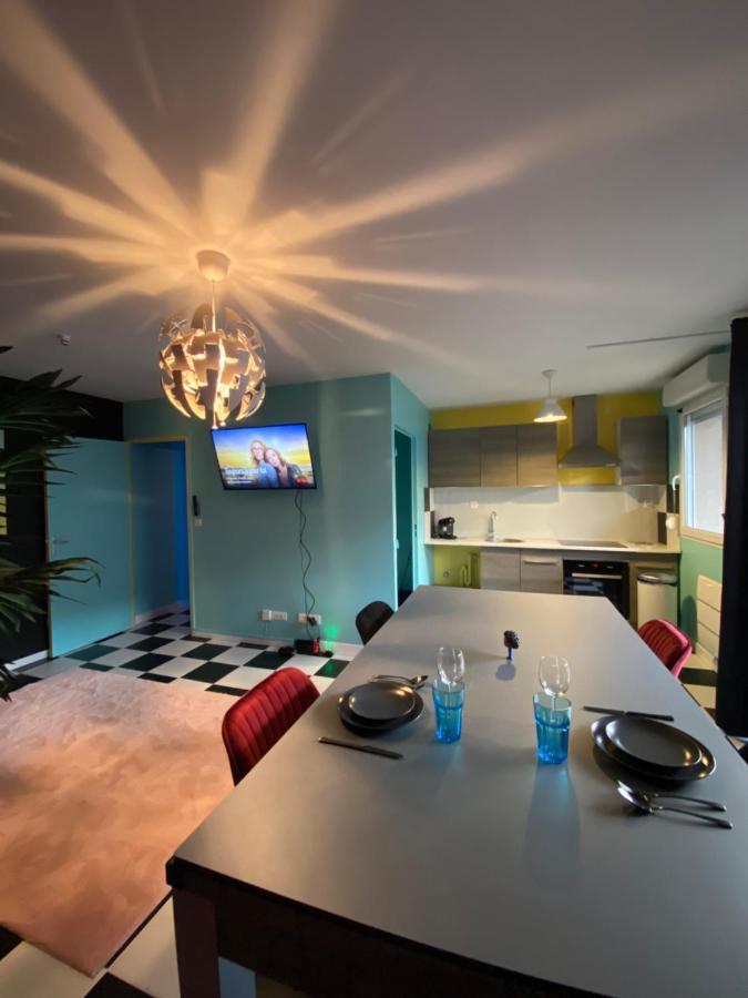 Capsule Miami Vice - Jacuzzi - Billard - Ecran Cinema & Netflix - Ping-Pong - Nintendo & Jeux- Льевен Экстерьер фото