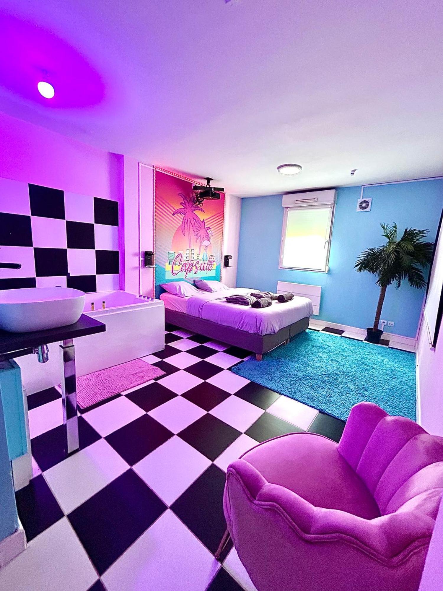 Capsule Miami Vice - Jacuzzi - Billard - Ecran Cinema & Netflix - Ping-Pong - Nintendo & Jeux- Льевен Экстерьер фото